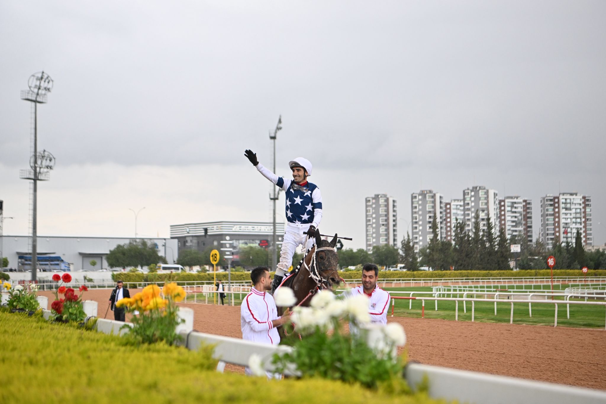 Dapper Man, Akdeniz Derbisi'nde Tahtını Sağlamlaştırdı!